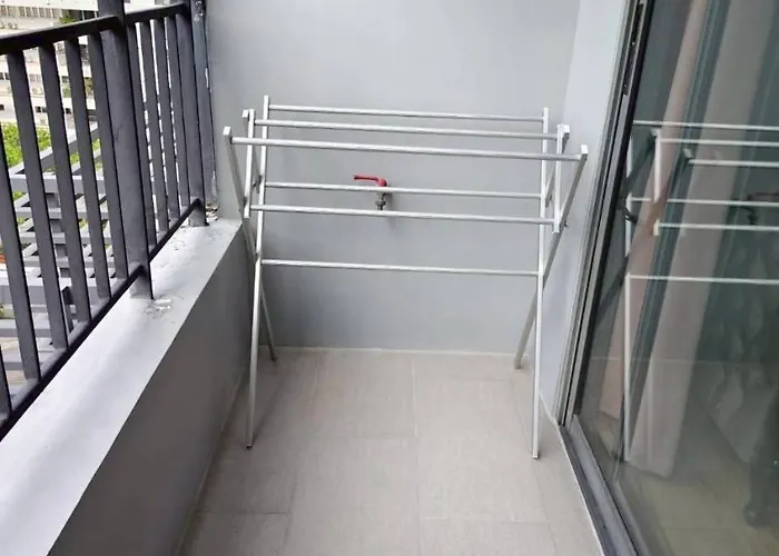Modern 1br Rooftop Pool 300m To Bts Nana Sukhumvit Apartment